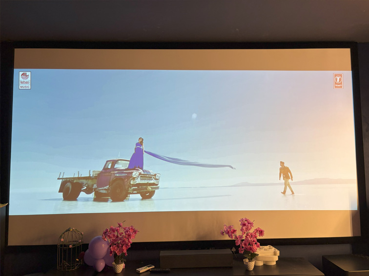 GLORIOUS SHOW
